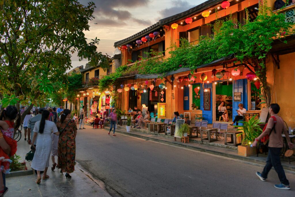walking street hoi an